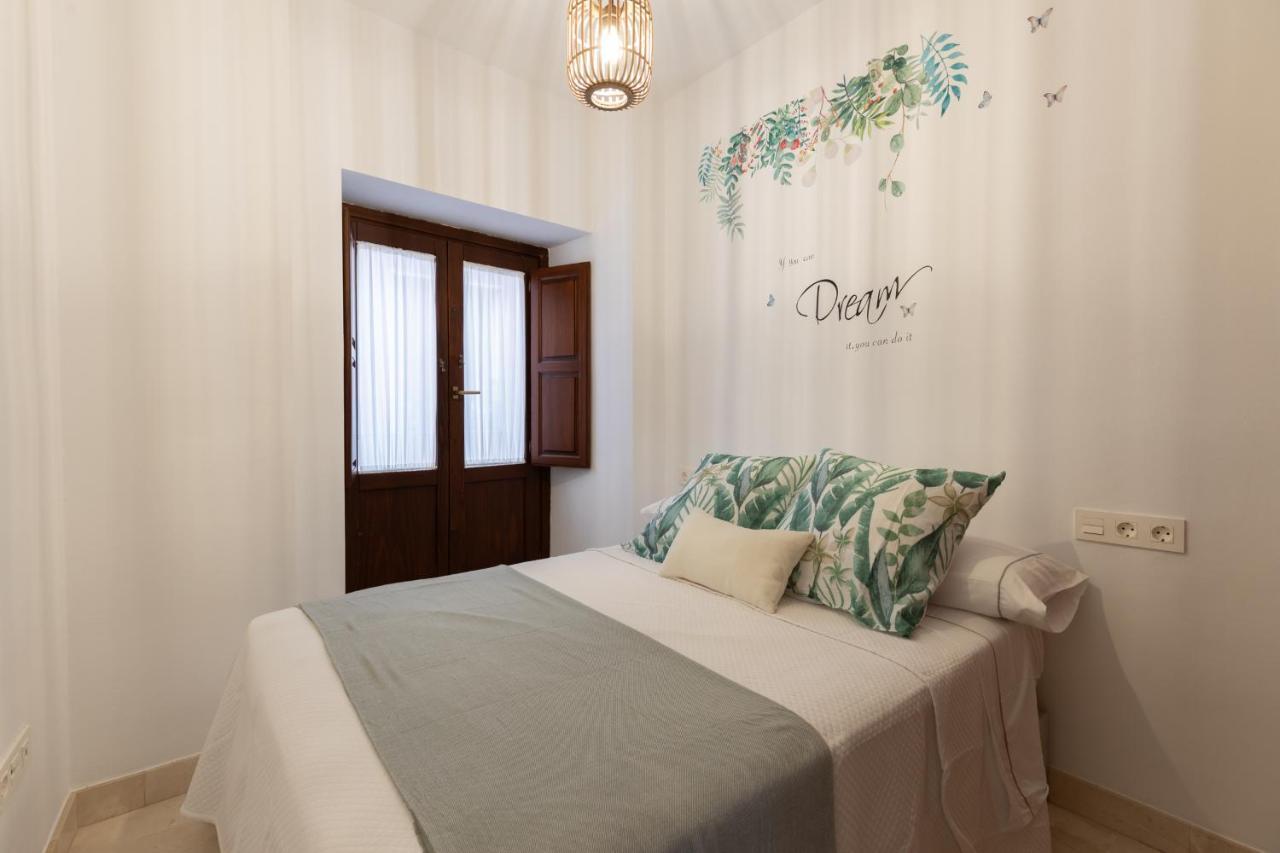 Apartamentos Nuria 19 Granada Ngoại thất bức ảnh
